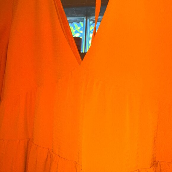 Millennial Pink Tangerine Tiered Puff Sleeve V Neck Dress - Medium - Picture 2 of 9